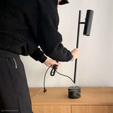 Expo Table bordlampe i svart aluminium med matt overflate og marmorfot, innendørs belysning.