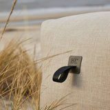 Soft Sofa Outdoor 2-seter i kirra sandfarge med myk, formstabil design for utebruk.