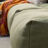 Soft Sofa Outdoor 2-seters sofa i Kirra Olive, myk og formstabil uten ramme for utendørs bruk.