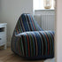 Flerfarget Lounge Chair Paul Smith med lineært design i bomull, moderne sækkestol i stue.