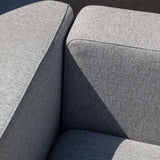 Hjørnesofa Cobana Lounge i Kirra Sand med modulbasert design og aluminiumsramme for utendørs bruk.