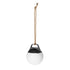 SACKit Light 250 rund utendørslampe med hvit polyetylen kule og tauhåndtak.