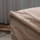 Nærbilde av beige vintertrekk til Soft Sofa Outdoor med markerte sømmer og beskyttende overflate fra sackit