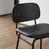 Frame Bar Stool barkrakk med ryggstøtte i lær og pulverlakkert stål, industrielt design.