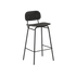 Frame Bar Stool barkrakk i svartbeiset eikefinér med ryggstøtte og pulverlakkert svart stålramme, høyde 73 cm.