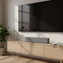 SACKit Wave Soundbar i tekstil og ABS-plast med slankt design, egnet for veggmontering eller plassering på TV-bord.