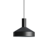 Dawn Pendant Ø25 i svart aluminium med perforert topp og hvit innerskjerm, innendørs belysning.