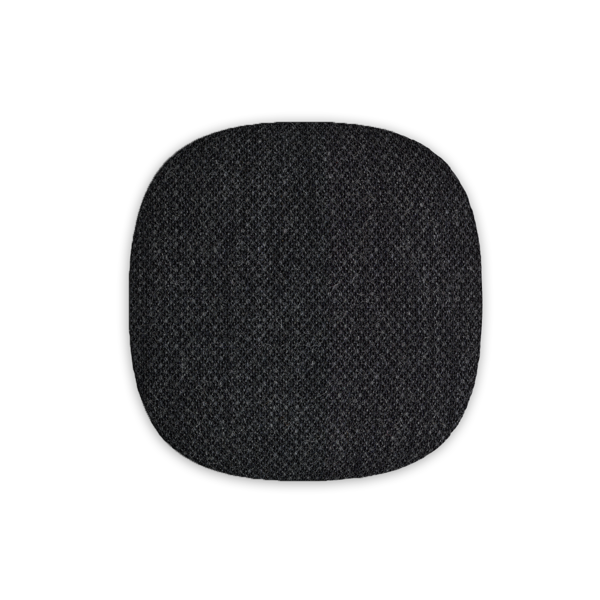 Go Front høyttalerfront i Coal X farge med stoff fra Kvadrat, passer til WOOFit Go-modeller.