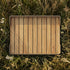 Taupefarget firkantet Patio Pouf Tray i teak med aluminiumsramme, utendørs serveringsbrett.