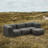 Soft Sofa Outdoor 3-seter sofa med puff i Kirra Olive farge, myk og formstabil uten ramme.