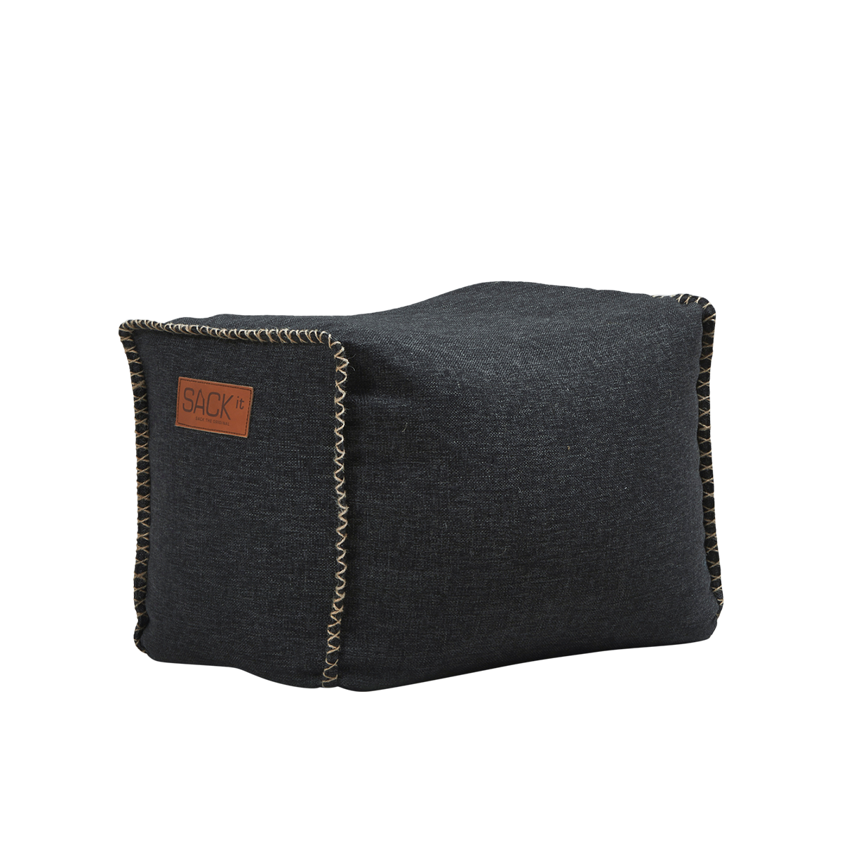 Cobana Square Pouf i svart olefinfiber med firkantet form og håndsydde sømmer.