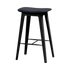 Nordic Bar Stool 73 cm med svartbeiset eik og Terra Black skinnsete, moderne dansk design.