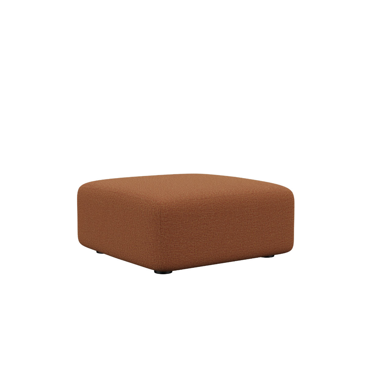 Fjord Sofa pouf i myk Cosmo Terracotta farge med rundede kanter og tekstiltrekk.