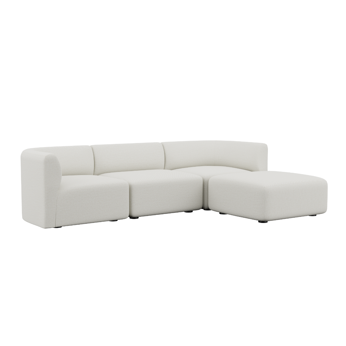 Fjord Sofa 3-seter i elfenbensfarget Sealife-tekstiltrekk med puff, myke linjer og skandinavisk design.