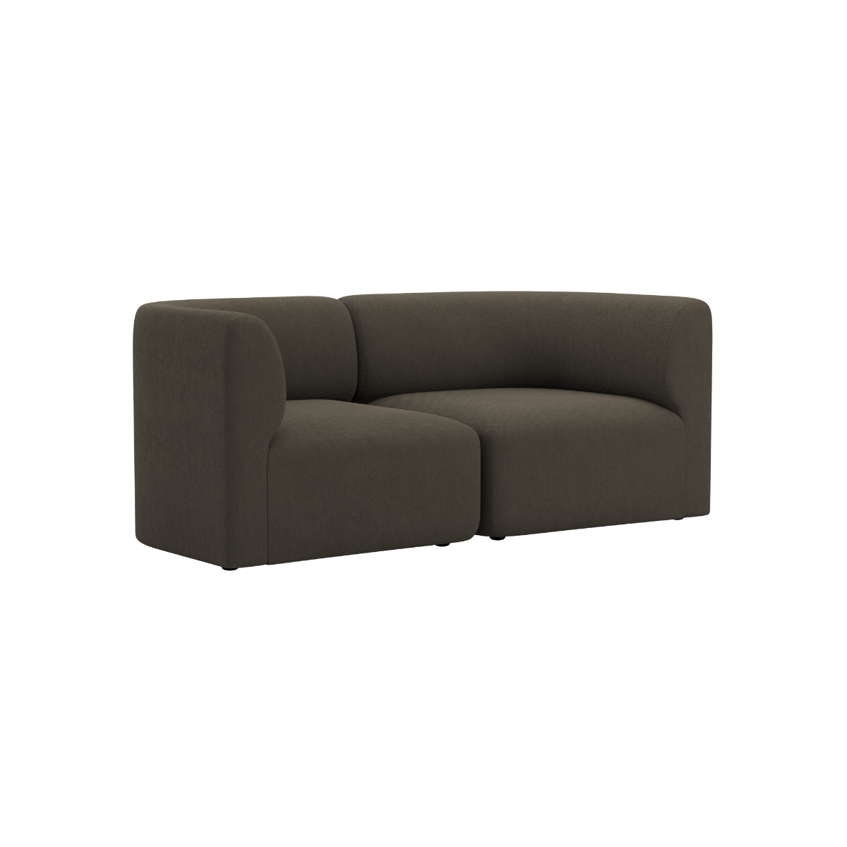 Mørk brun Fjord sofa for to personer fra sackit med myke avrundede linjer og et rolig skandinavisk uttrykk for innendørs bruk