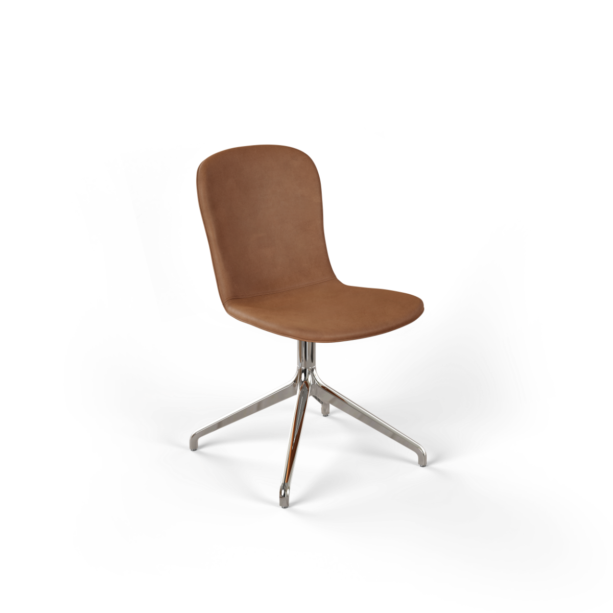 Chair no. One S1 spisestol i Luna Walnut med polert aluminium dreiefot uten retursving.