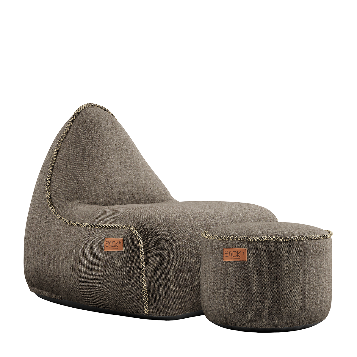 Cobana Lounge Chair og puf i brun olefinfiber med rund, myk form og ryggstøtte.