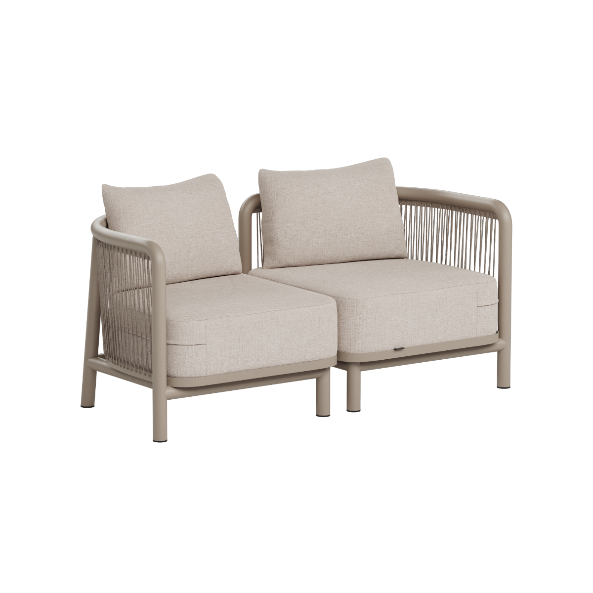 Beige toseters loungsofa fra sackit med myke puter flettede sidepaneler og slitesterk konstruksjon for moderne nordiske uterom