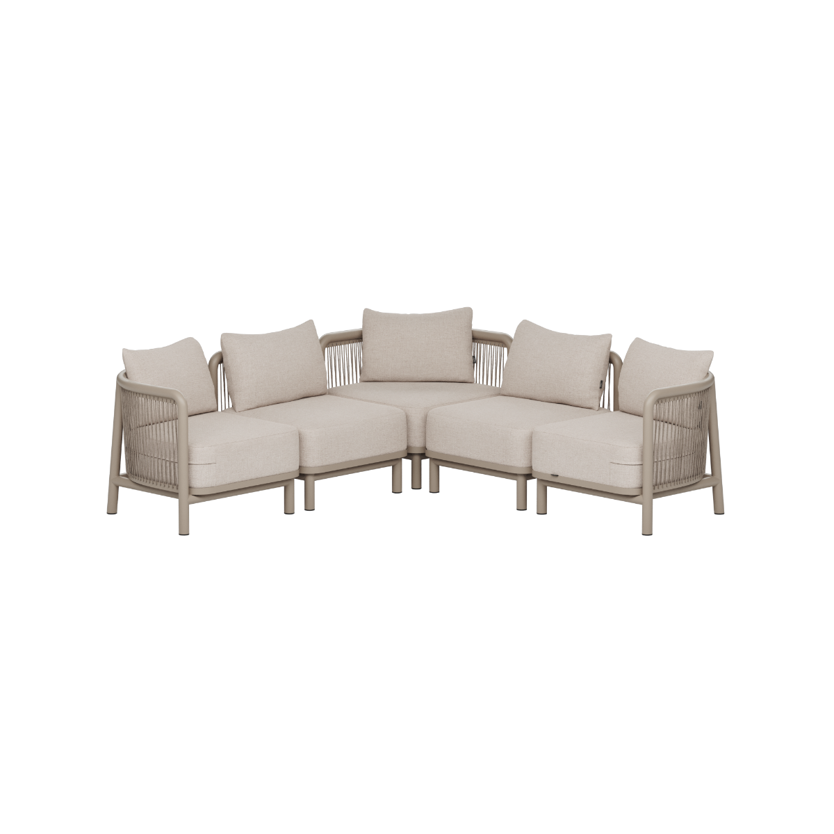 Beige modulær hjørnesofa for utebruk fra sackit med myke puter og flettet ramme i et tidløst design for moderne og klassiske uterom