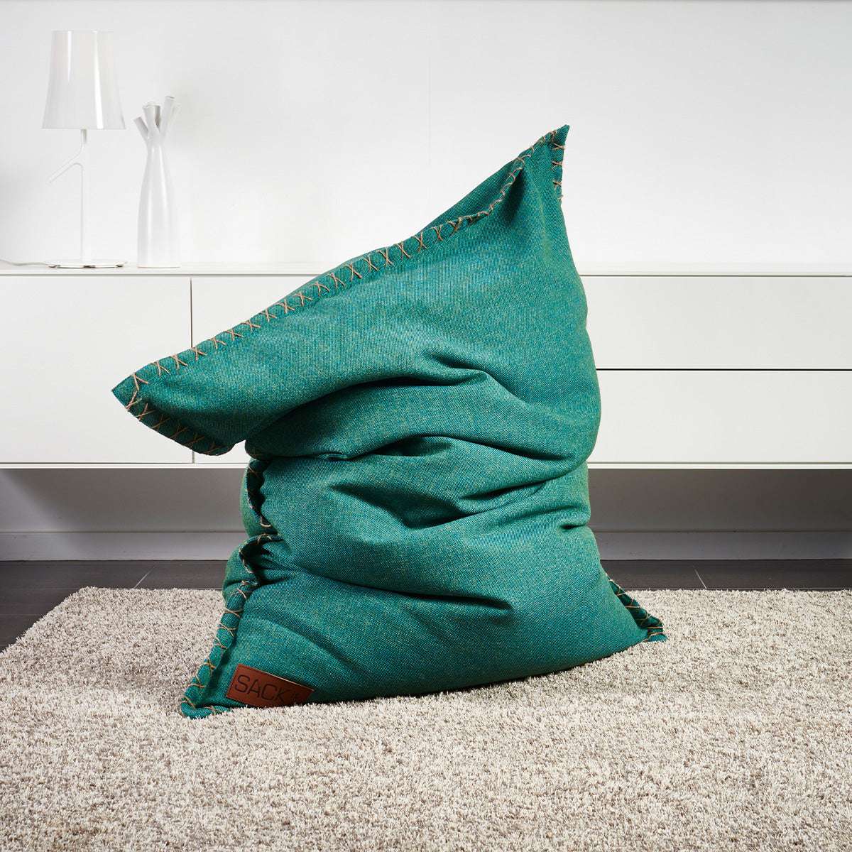Cobana Beanbag i grått, stor vannavstøtende sakkosekk med rund form og mykt stoff.