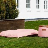 Cobana Beanbag sækkestol i grått vannavstøtende stoff med rund, myk form.