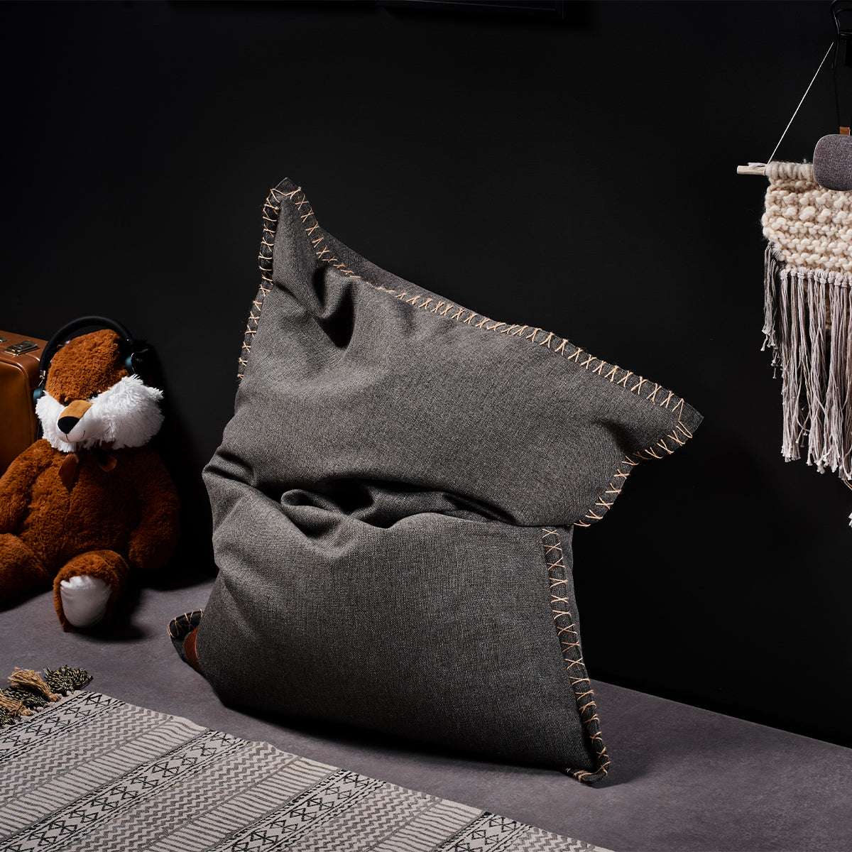 Cobana Junior Beanbag i grått, vannavstøtende og slitesterkt stoff, barnestørrelse sakkosekk.