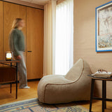 SACKit Chair Indoor i rund form med mykt Cosmo Olive tekstil og kaldskumfyll, innendørs saccosekkstol.