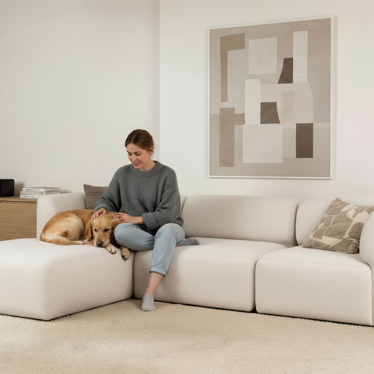 Fjord Sofa seteavdeling i Cosmo Mustard med myke linjer og skandinavisk design.