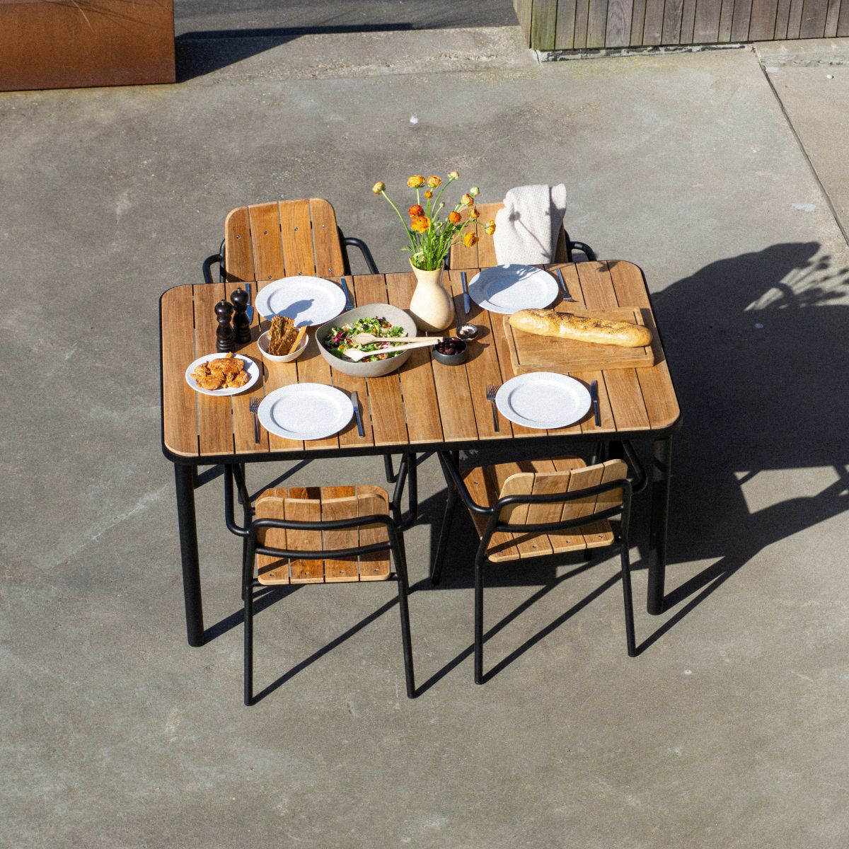Kirra Dining Table & 4 Kirra Patio Chair - Hagemøbelsett med 4 stoler