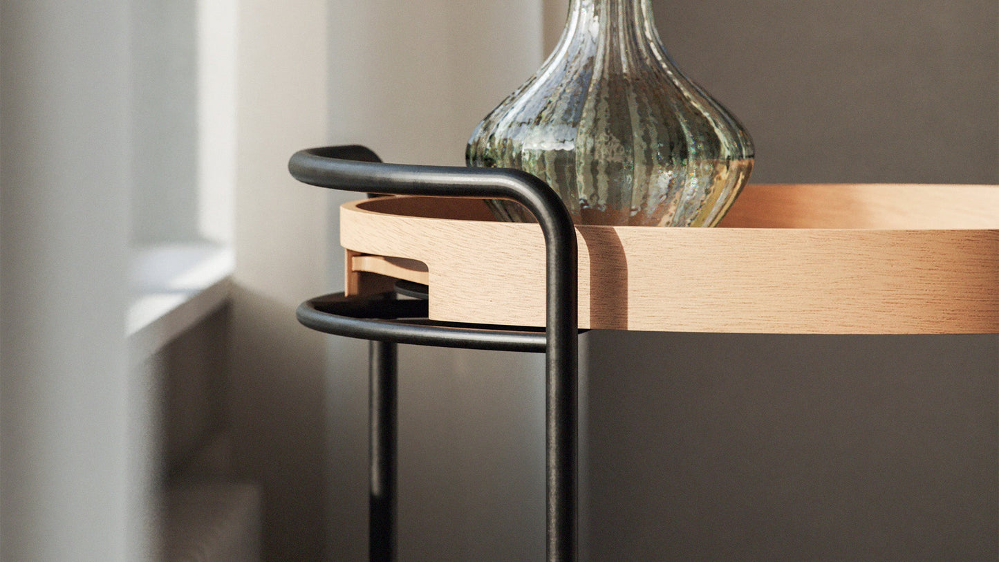 Nordic Serving Tray - Rund serveringsbrett i eikefinér, Ø50 cm