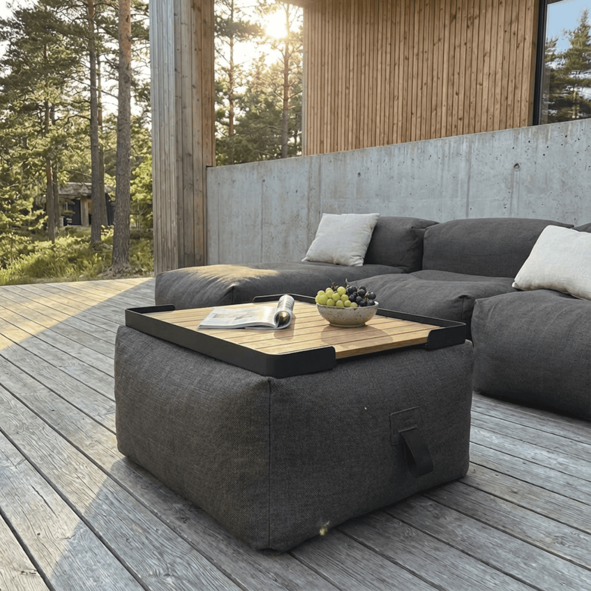 Patio Pouf Tray - Rektangulær serveringsbrett for innendørs og utendørs bruk