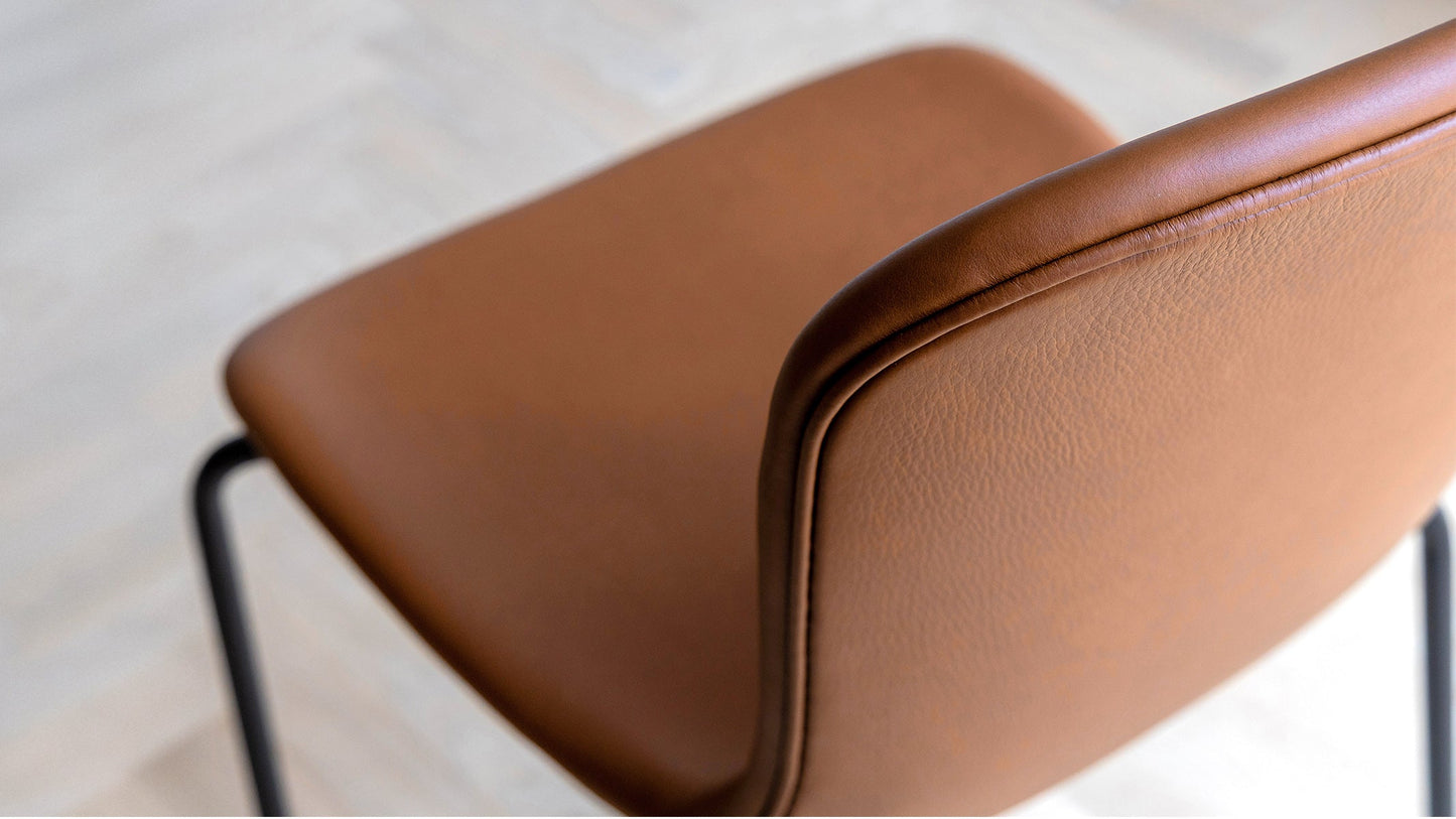 Chair no. One S1 Black Swivel - Innendørs spisebordsstol