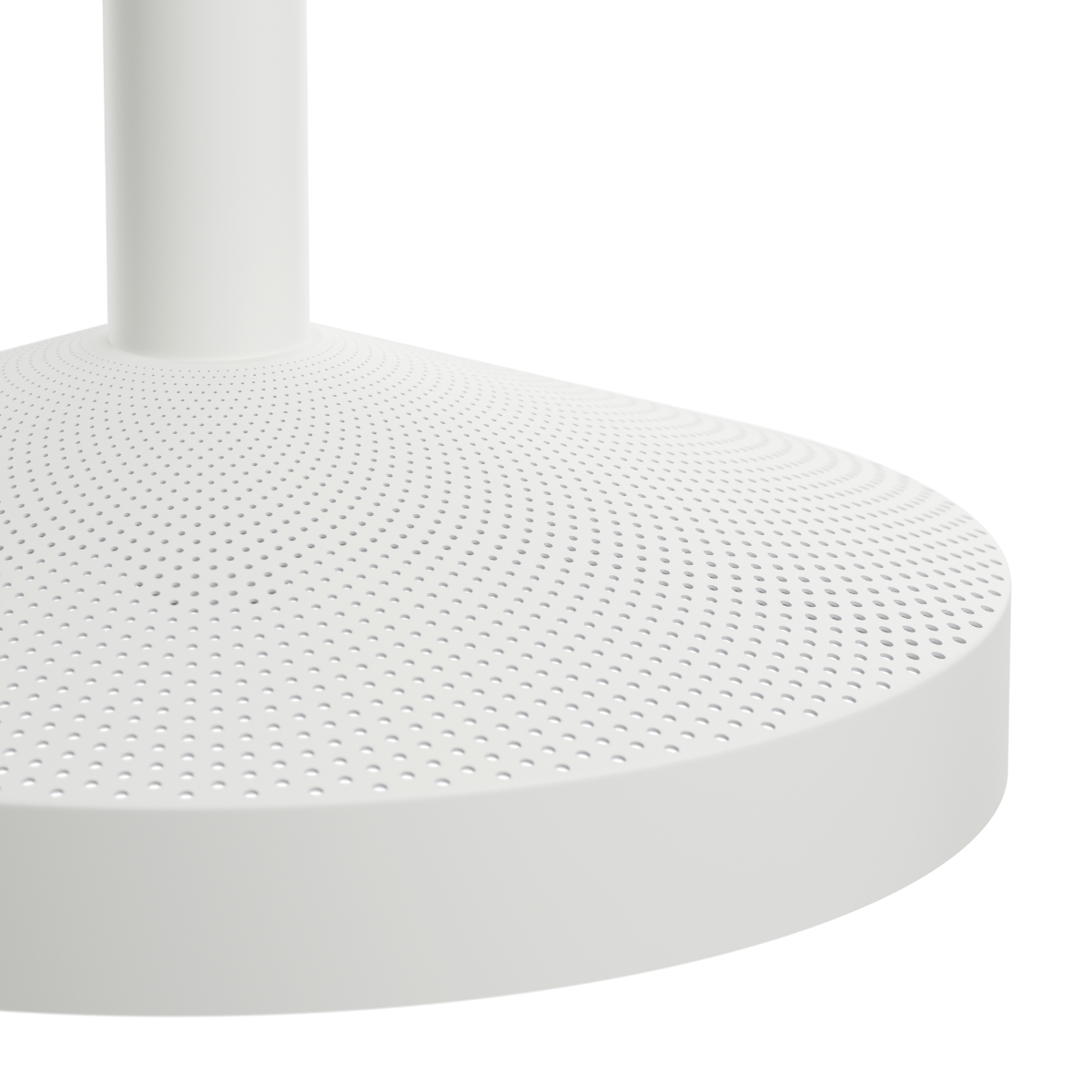 Hvit Dawn Pendant Ø40 lampe i aluminium med perforert topp og hvit innerskjerm.