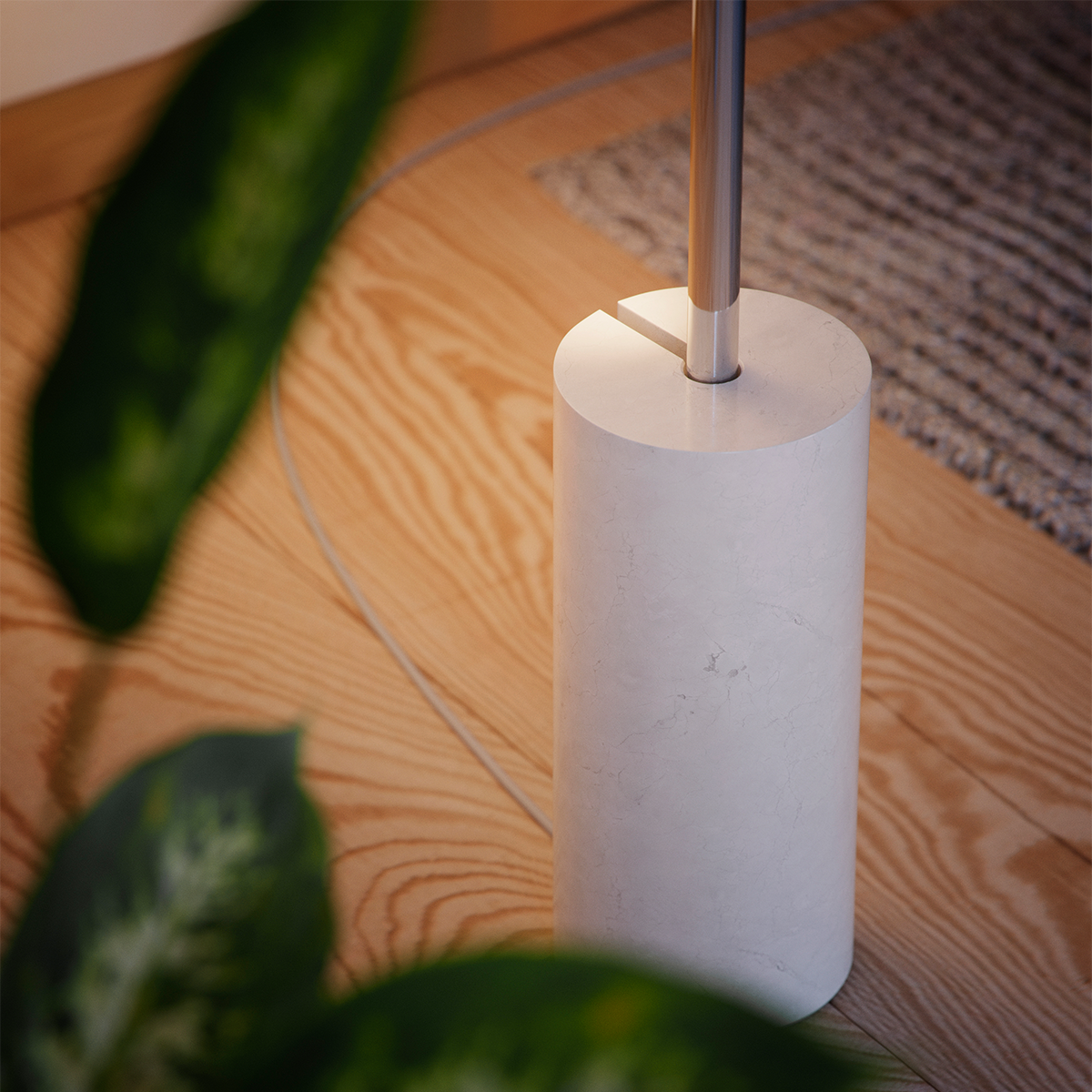 SACKit Expo 185 gulvlampe med slank aluminiumprofil og polert marmorfot, vertikal frostet LED-stripe.