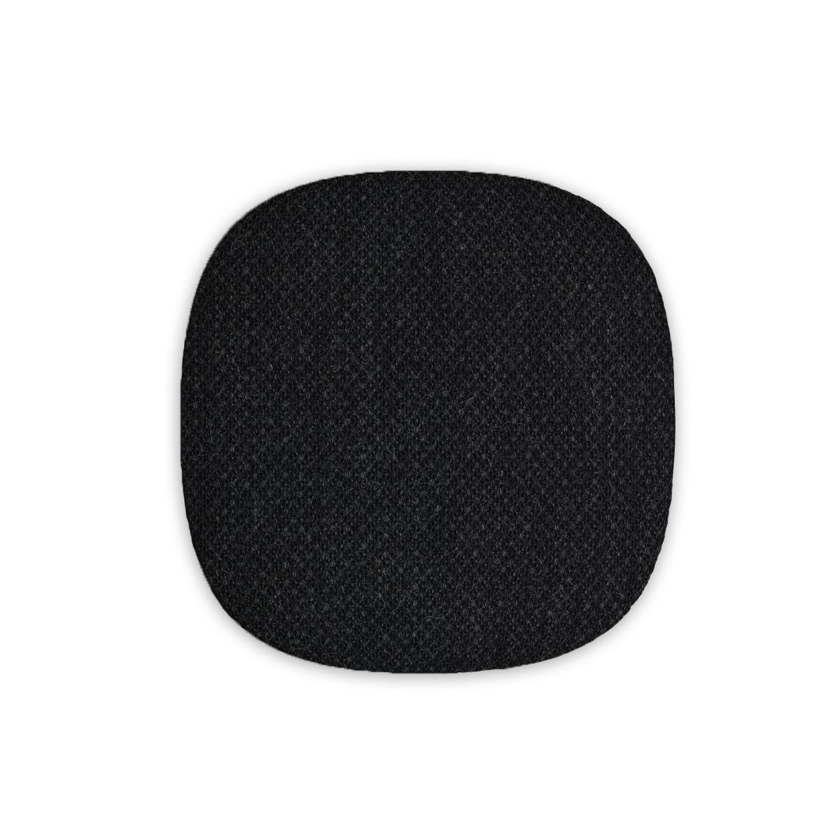 Svart Go Front stoffdeksel til WOOFit Go-høyttaler i rektangulær form.