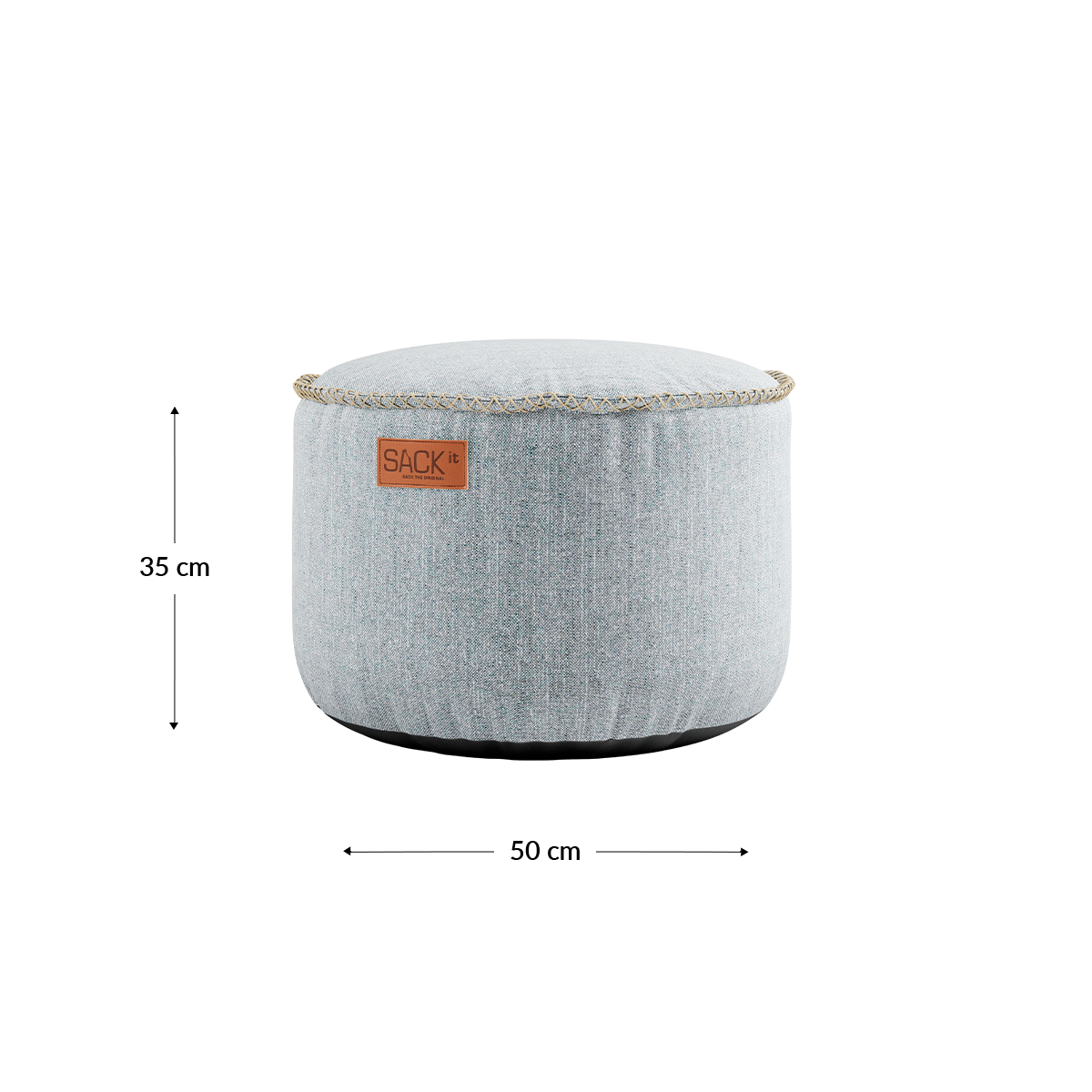 Rund Cobana Pouf i grått vannavstøtende stoff med håndsydde sømmer, 50 x 35 cm.