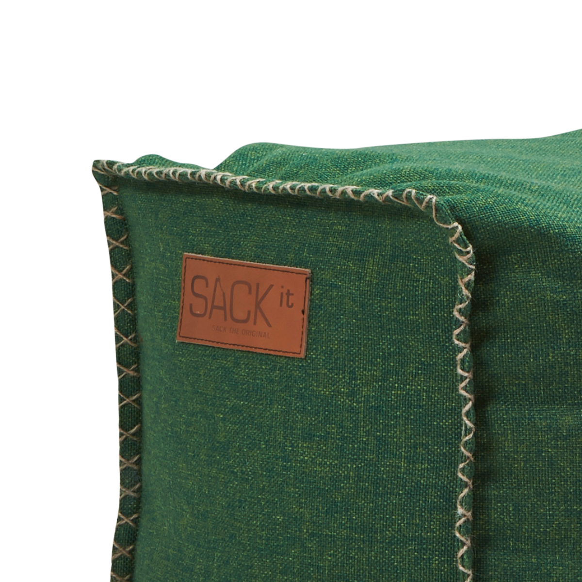 Cobana Square Pouf i svart olefinfiber med firkantet form og håndsydde sømmer.