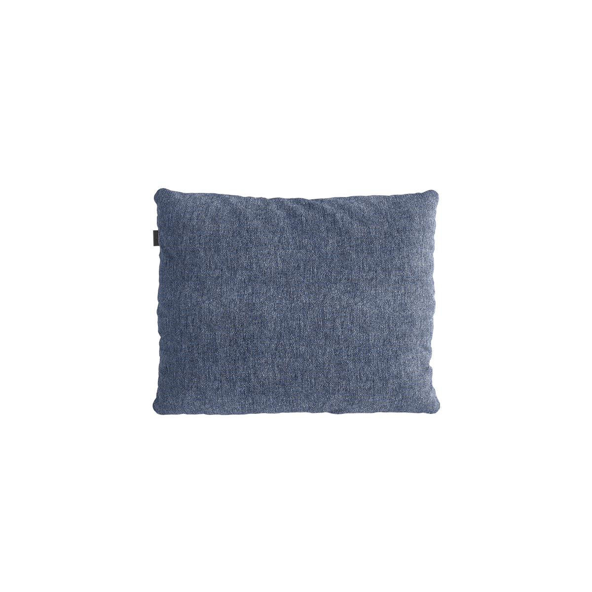 Cobana Cushion i Kirra Indigo med vannavstøtende Olefin-tekstiltrekk og skumfyll, 62 x 51 x 18 cm.