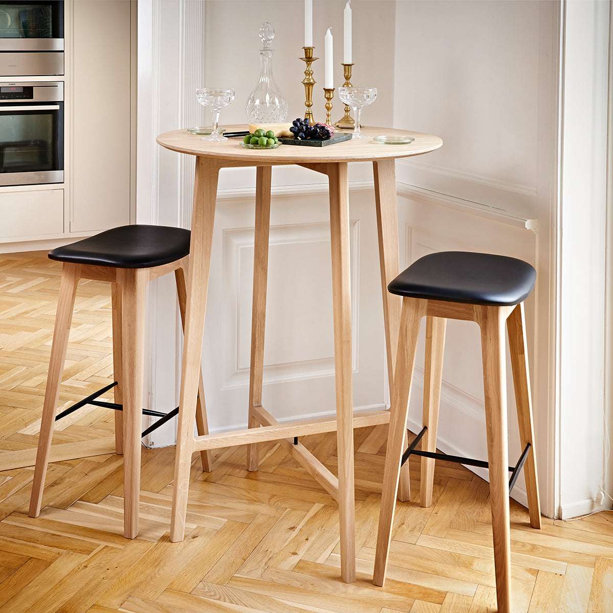 Nordic Bar Stool - Oak