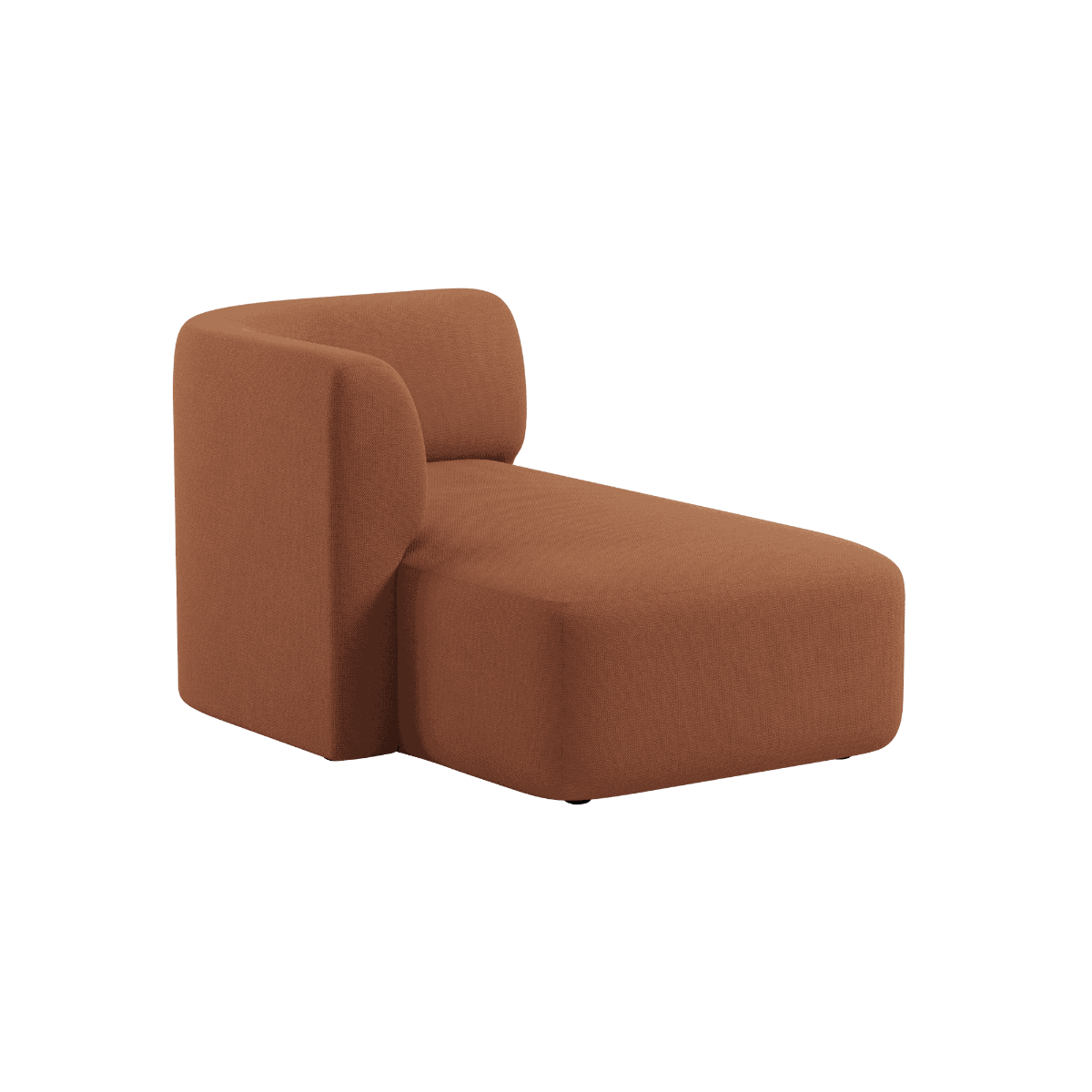 Fjord Sofa med venstrestilt chaiselong i varm terracottafarge og mykt tekstiltrekk.