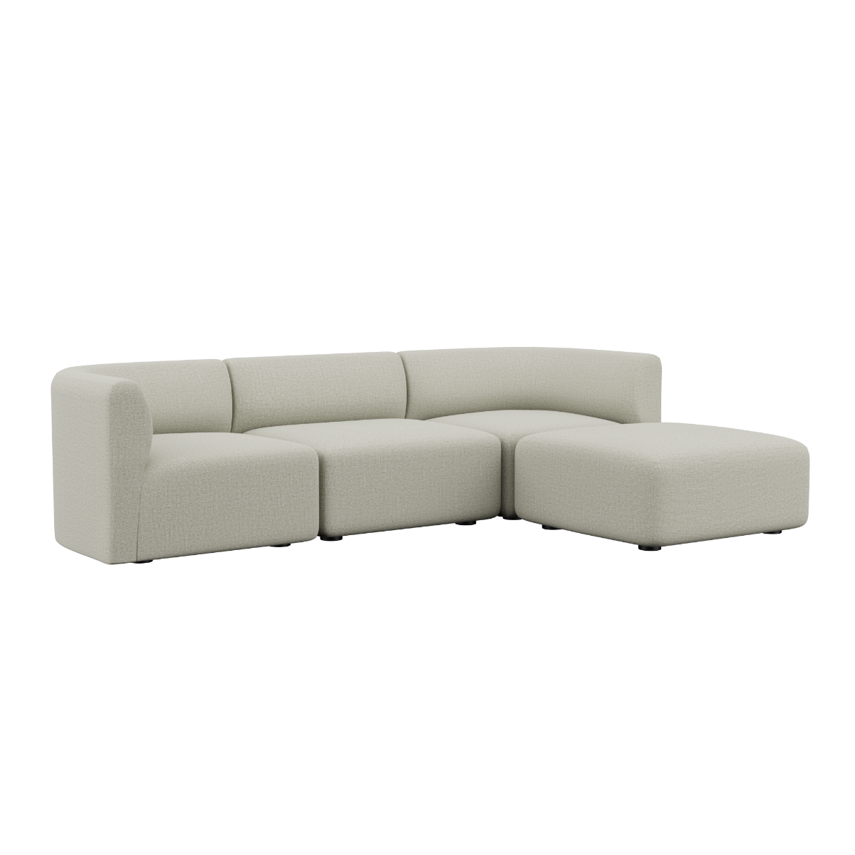 Fjord Sofa 3-seter i Cosmo Beige med puff, myke linjer og skandinavisk design.