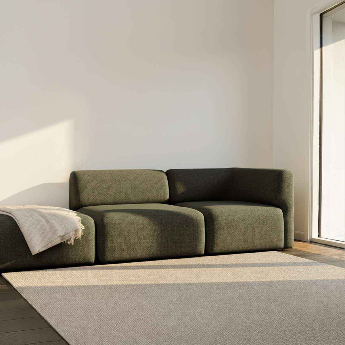 Fjord Sofa 2-seter med åpen ende i Cosmo Beige, skandinavisk design med myke linjer og avrundede kanter.