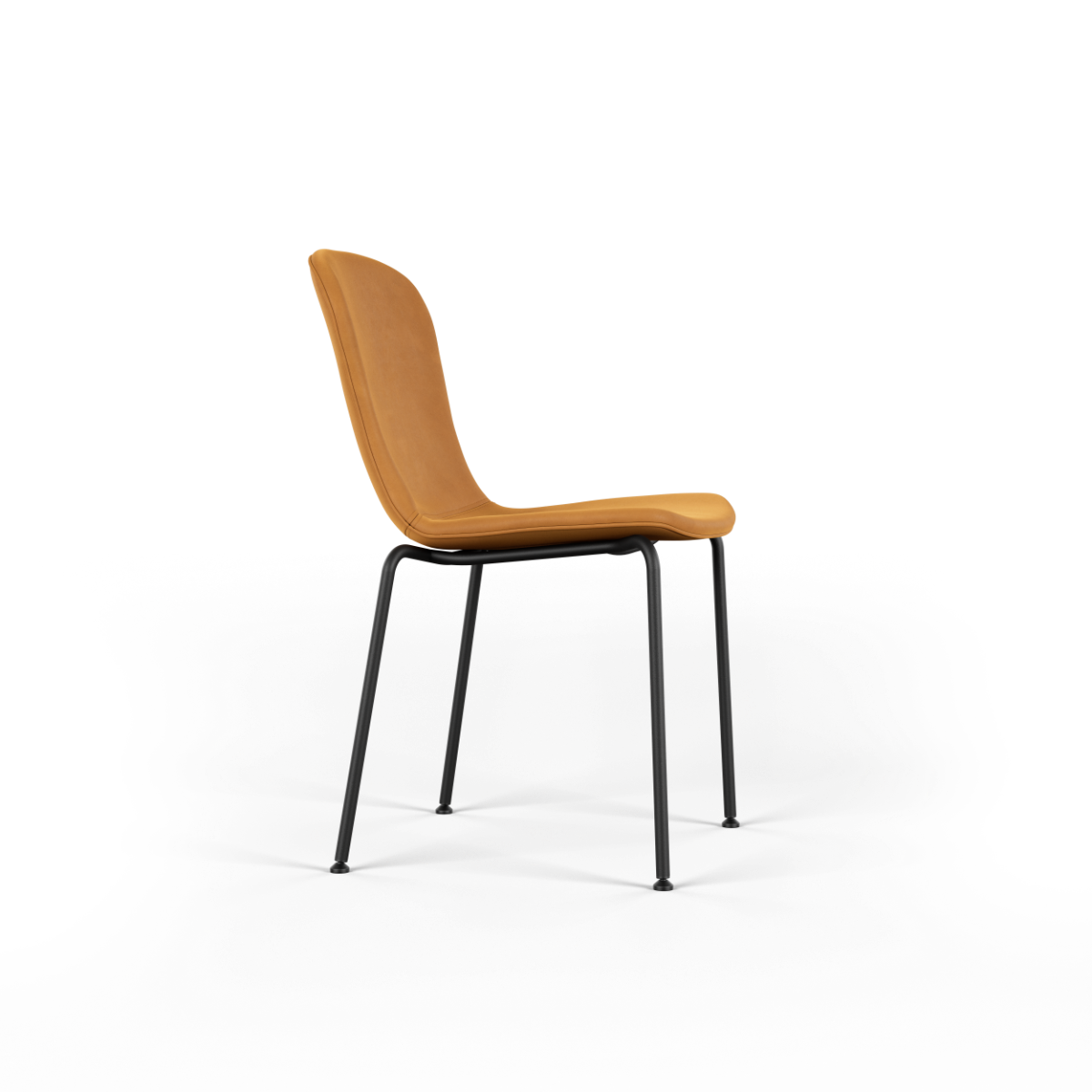 Chair no. One S1 spisestol med pulverlakkert stålramme og Luna Sandstone farget sete trukket med SPOOR-lær.