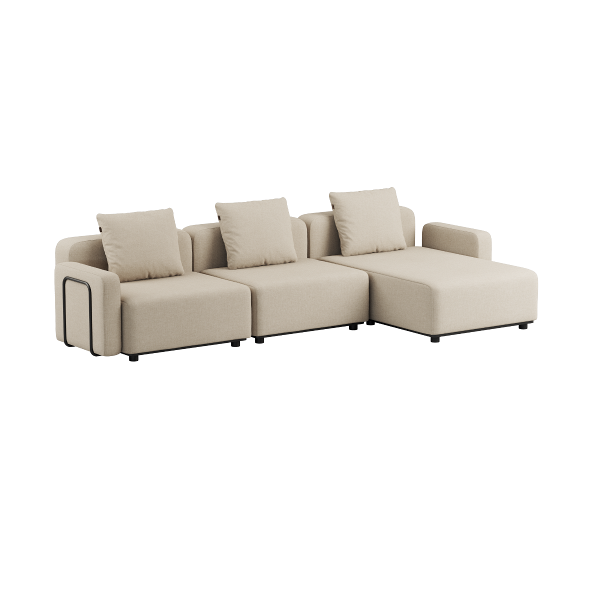 Cobana Lounge Sofa 3-seter med chaiselong i Kirra Sand uten armlener, modulbasert utesofa med lyse puter.