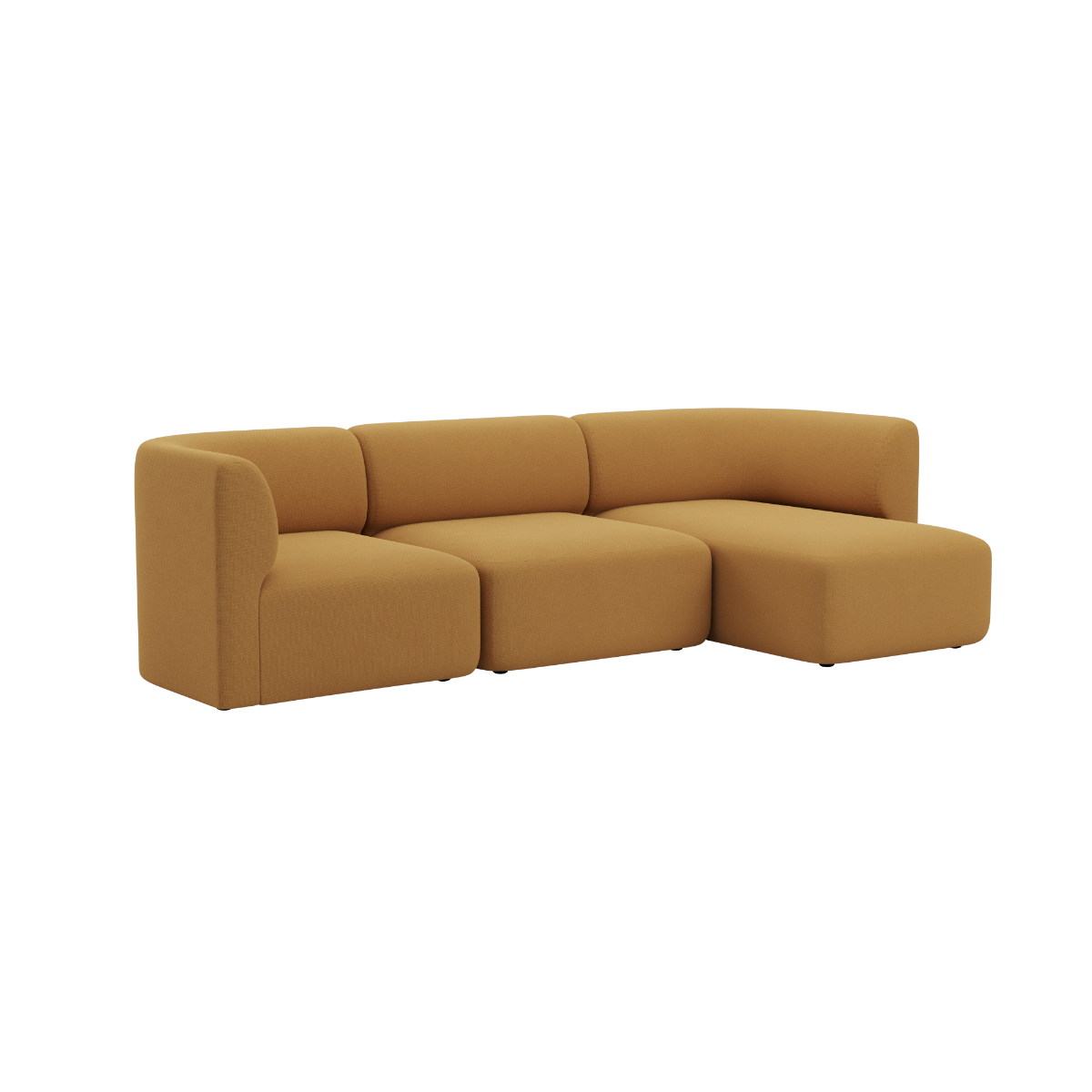 Fjord sofa med tre sitteplasser og høyrevendt sjeselong i varm brun tekstil fra sackit for skandinaviske hjem
